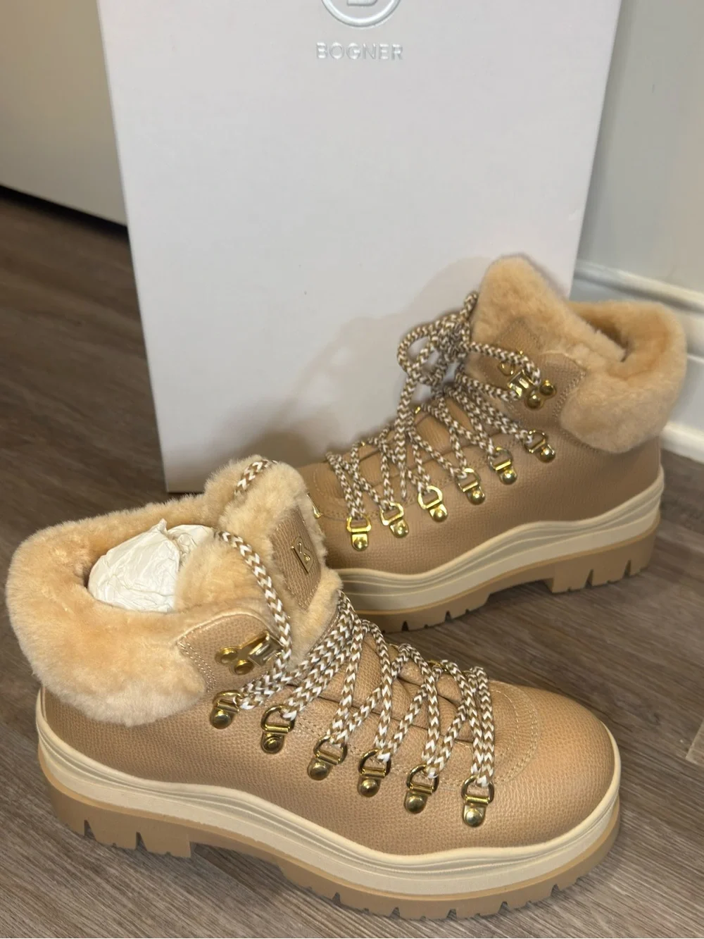 Bogner Arosa Shearling Lined Ankle Snow Boots in Nude